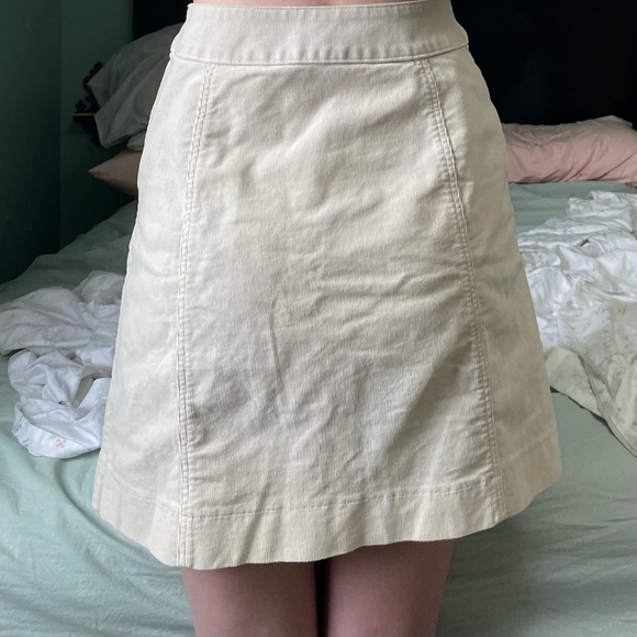 Uniqlo corduroy skirt - Picture 3 of 8